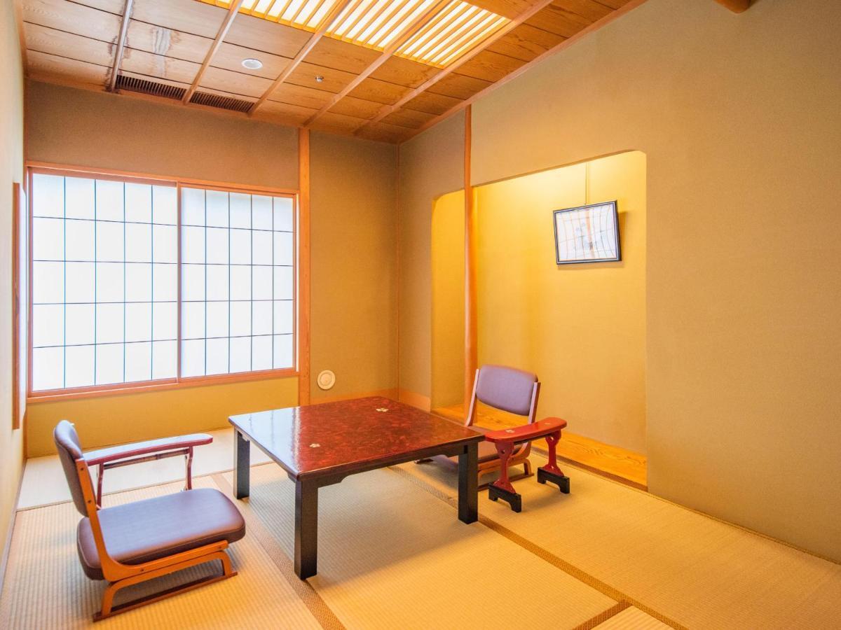 Yamashiro Onsen Miyabi No Yado Kaga Hyakumangoku Hotell Eksteriør bilde
